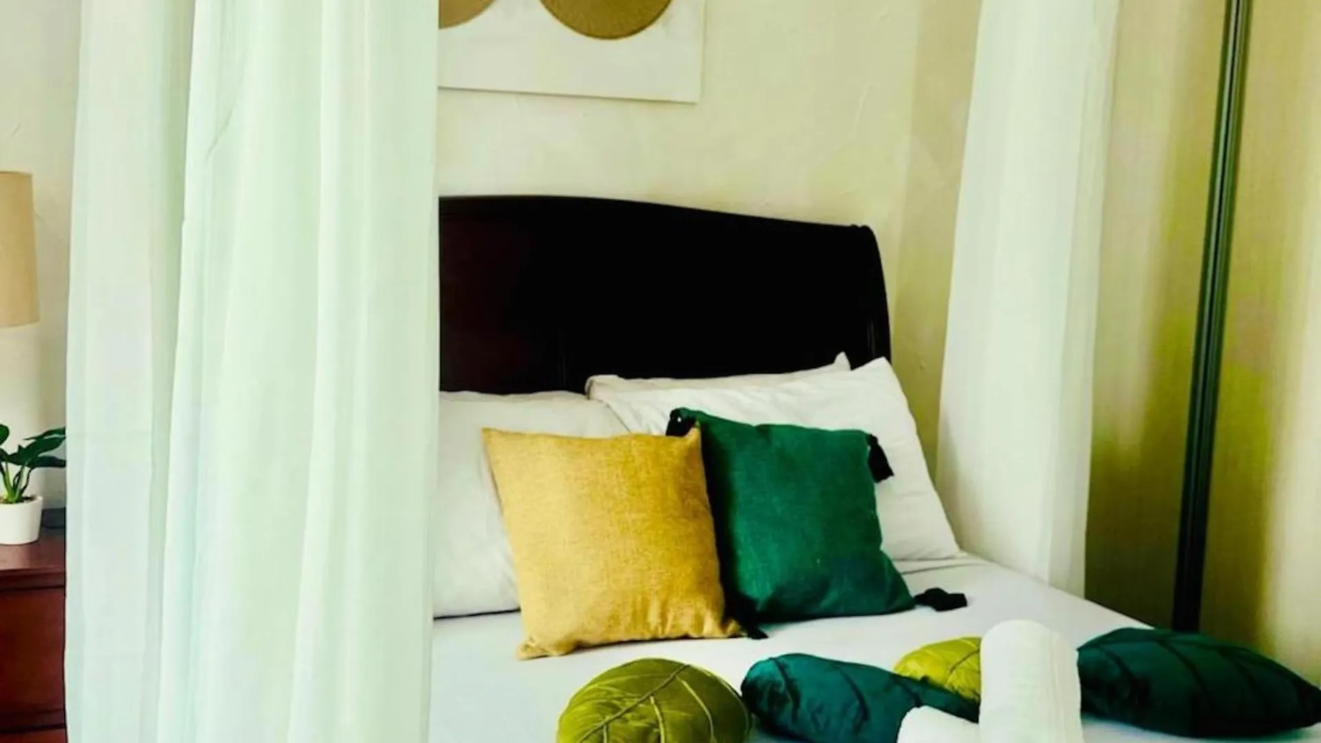 Walk To Abreeza Mall, High Floor, 1 Bedroom, Balcony With View, Parking, Wifi, Netflix, Kitchen, Washer - T1-2518 Davao Stadt